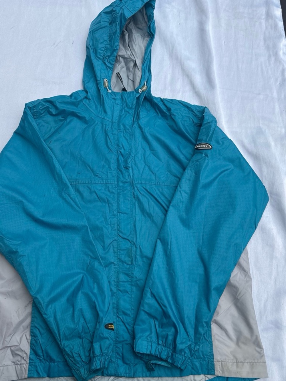 Men's Teal Hooded Raincoat with Packable Design